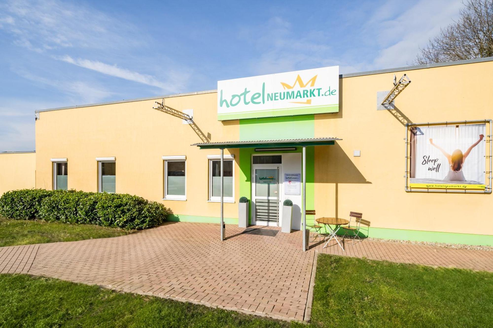 Hotel Neumarkt Berg bei Neumarkt Exteriör bild